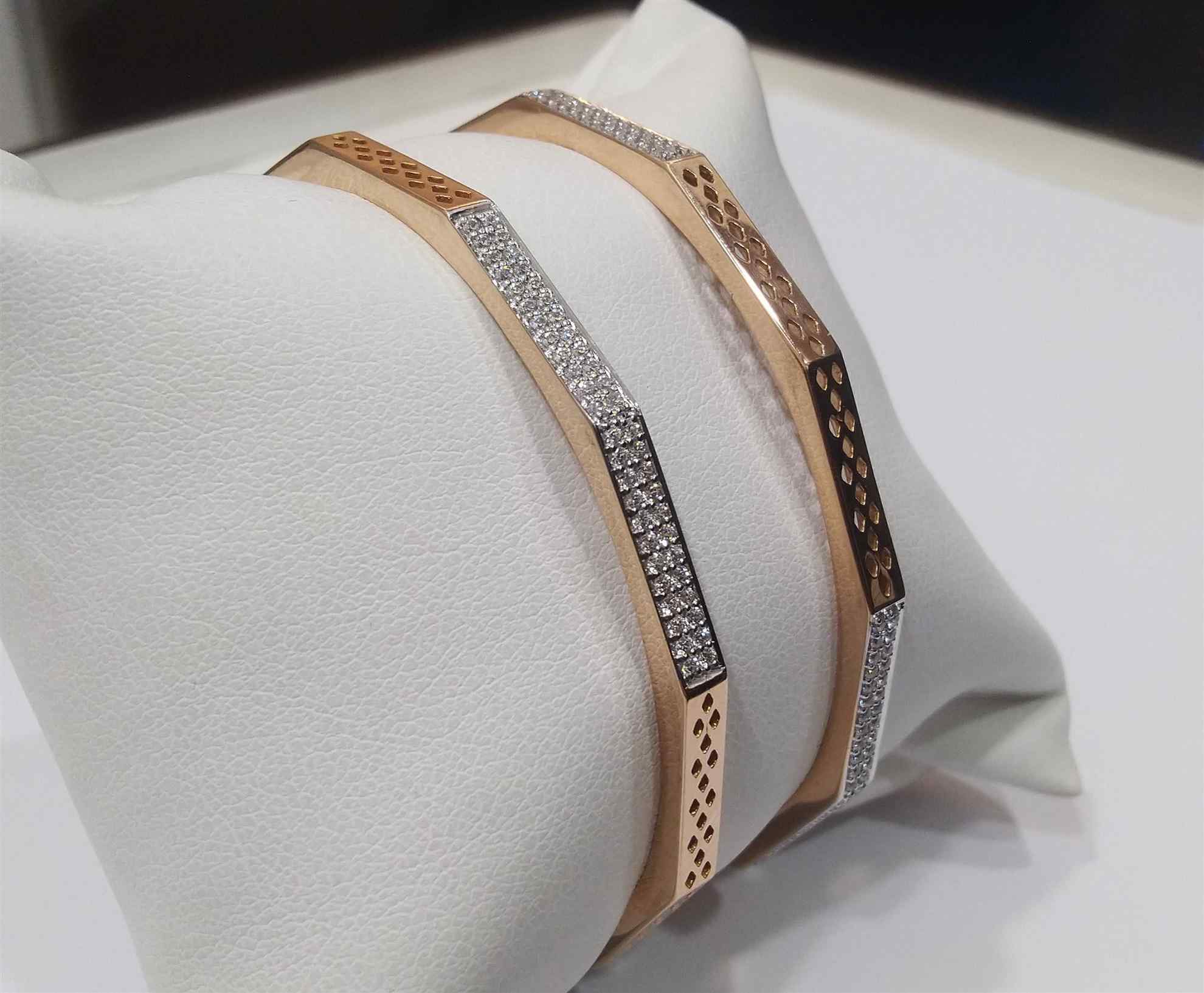 Diamond Glow Rose Gold Kada